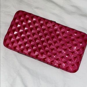 Pink textured fold wallet